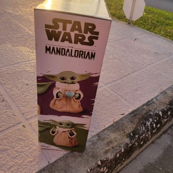 Galatic Snackin' Grogu - Picture 3 of 4